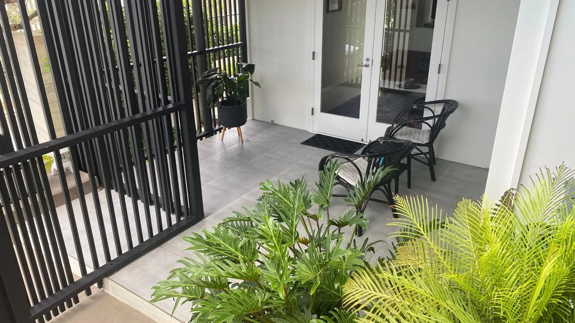 Studio Apartment With Ocean View Coolum Beach